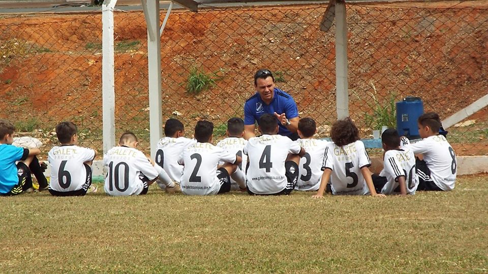 Thié Sports - Thié com alunos da escola